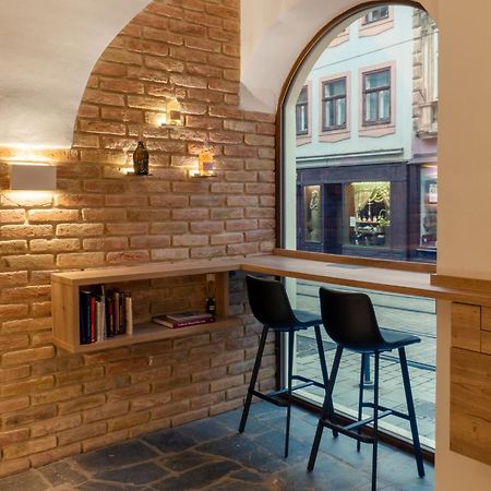 White Wolf Boutique Apartments Olomouc Exteriör bild