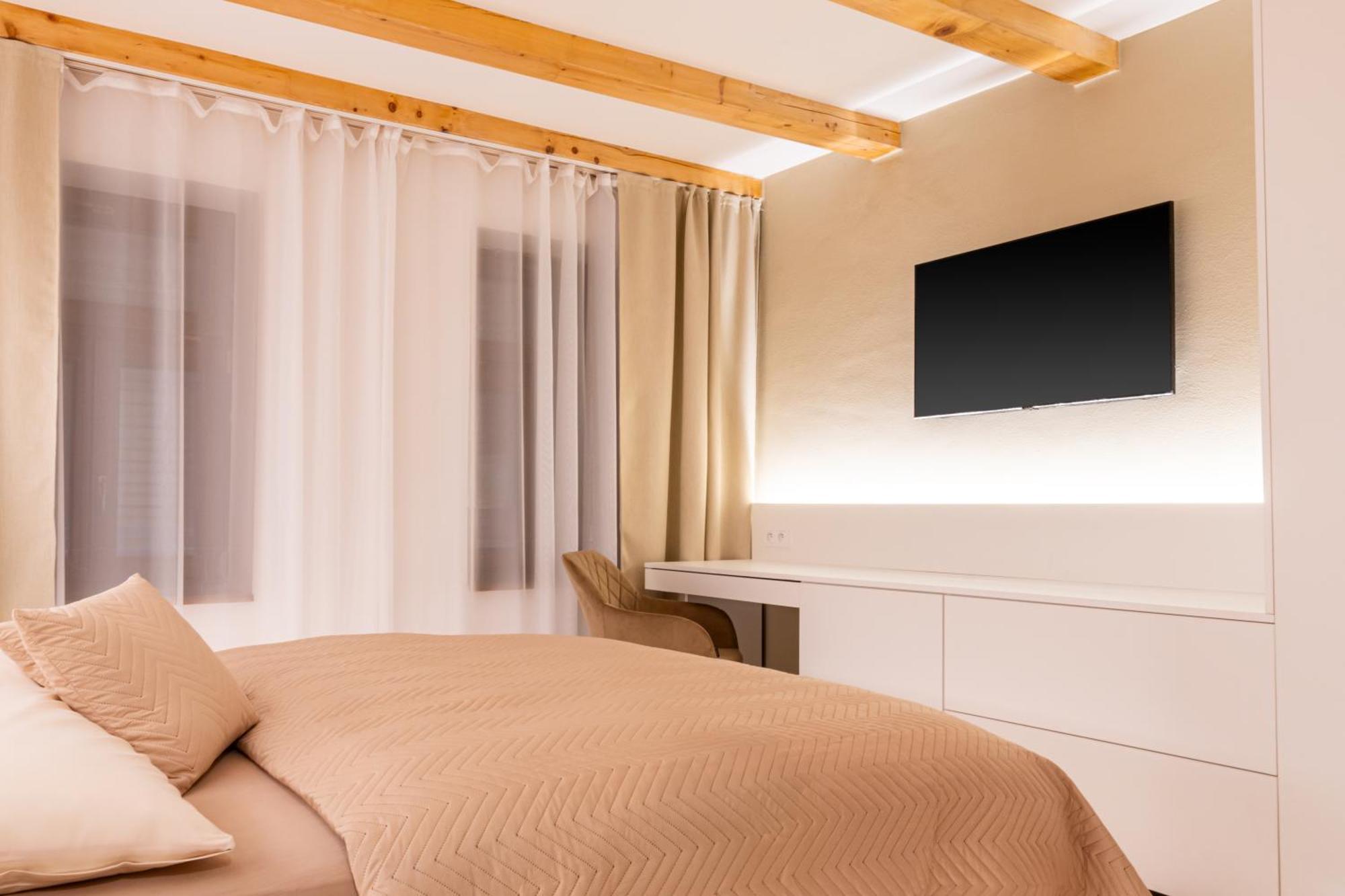 White Wolf Boutique Apartments Olomouc Exteriör bild