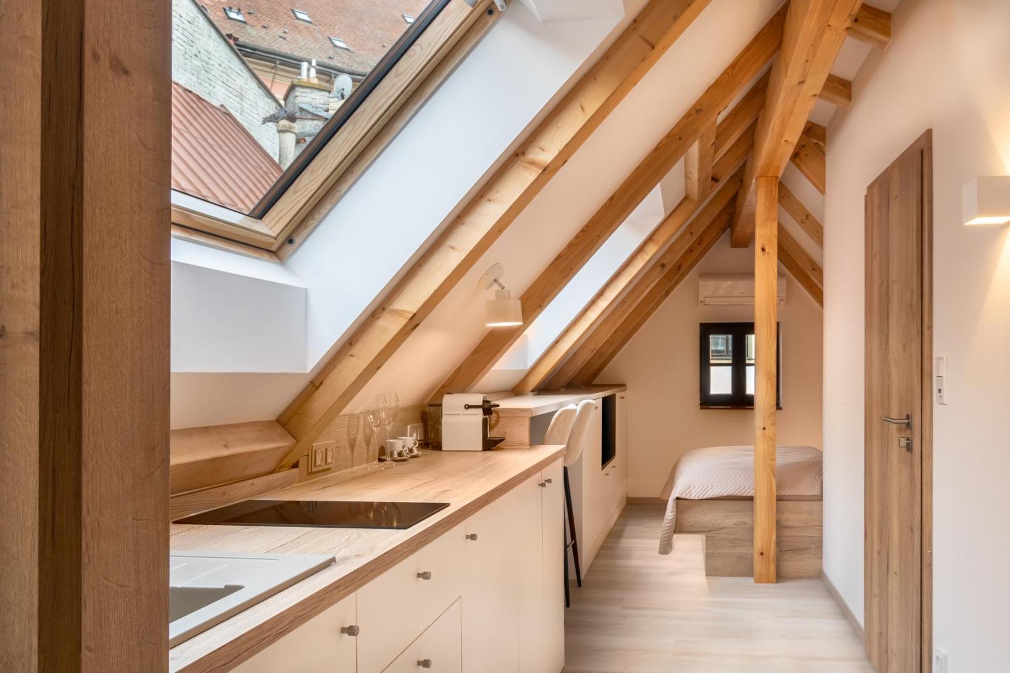 White Wolf Boutique Apartments Olomouc Exteriör bild